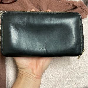 Fossil wallet